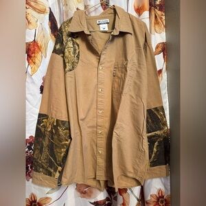 Columbia Shooting Button Up Tan/Camo Shirt